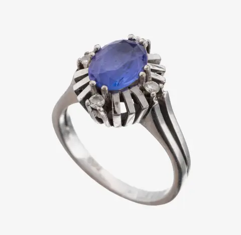 Bague or 14 kt tanzanite-brillant, or blanc 585/000, tanzanite ovale facetté central env. 1,0 ct,