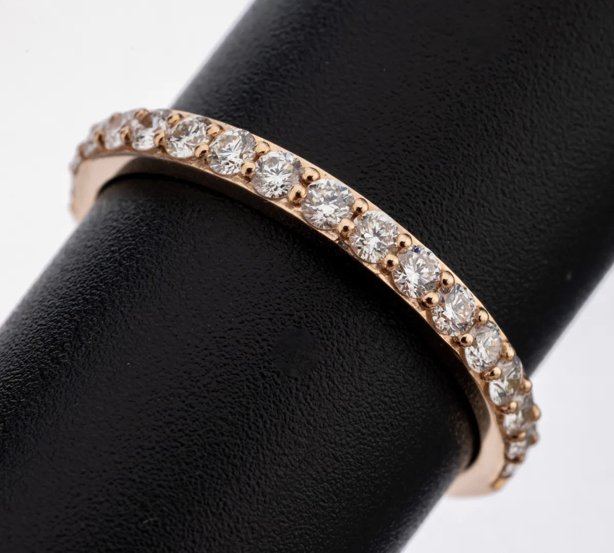 14 kt gold diamond ring, 585/000, 17 diamonds total approx. 0.51 ct white/si, size 55.5
