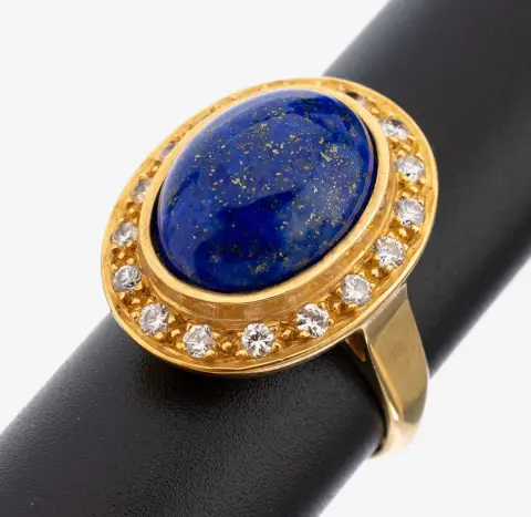 18 kt gouden lapis lazuli briljant ring, goud 750/1000, centraal ovale lapis lazuli cabochon