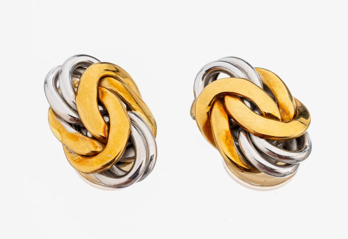 Paar 18 kt Gold Ohrclips, GG/WG 585/000, stil. Knotenform, L. ca. 1.9 cm, ca. 11.7 g,