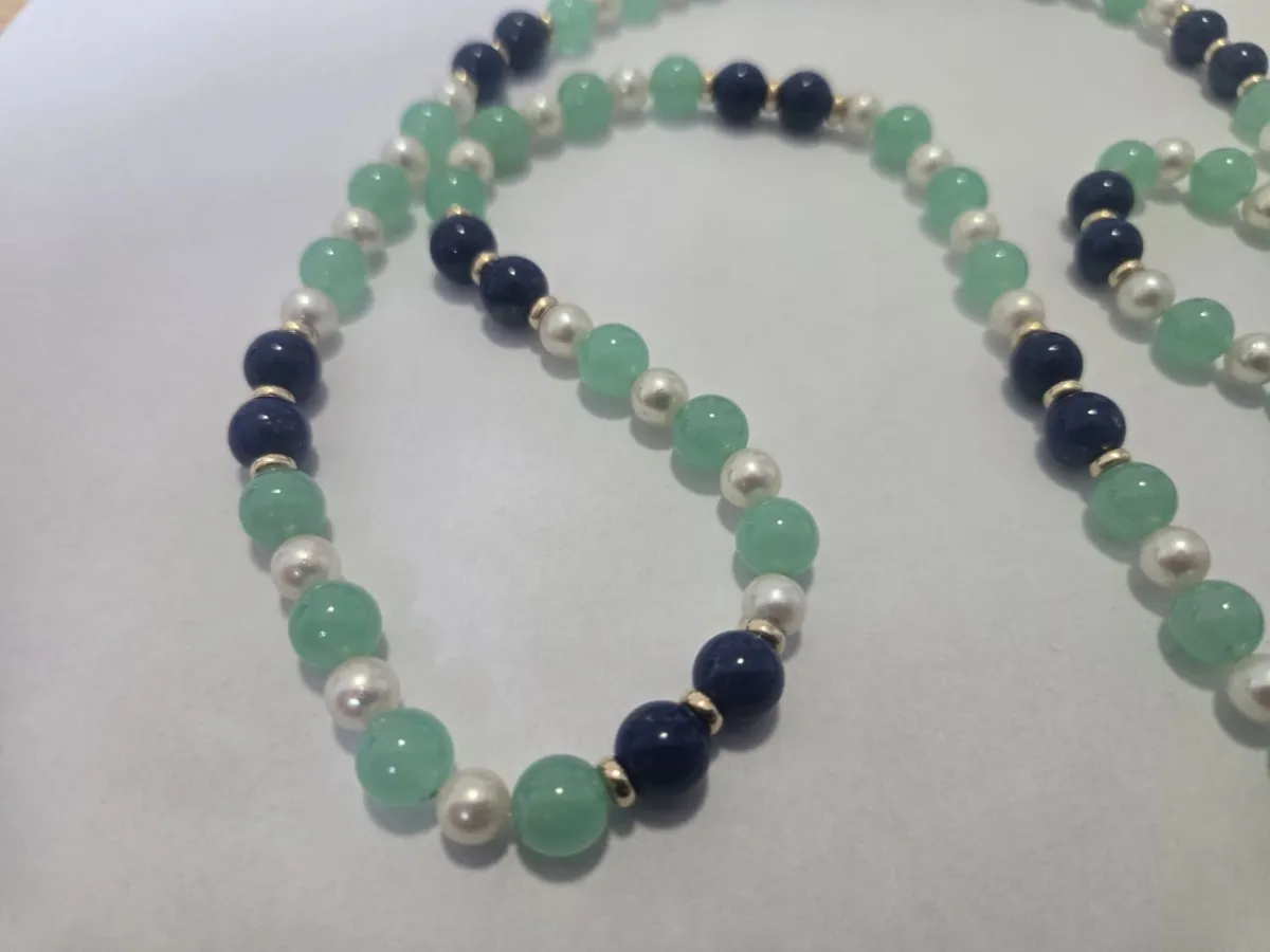 lange Zuchtperlen-Chrysopraskette (ca. 120 cm)