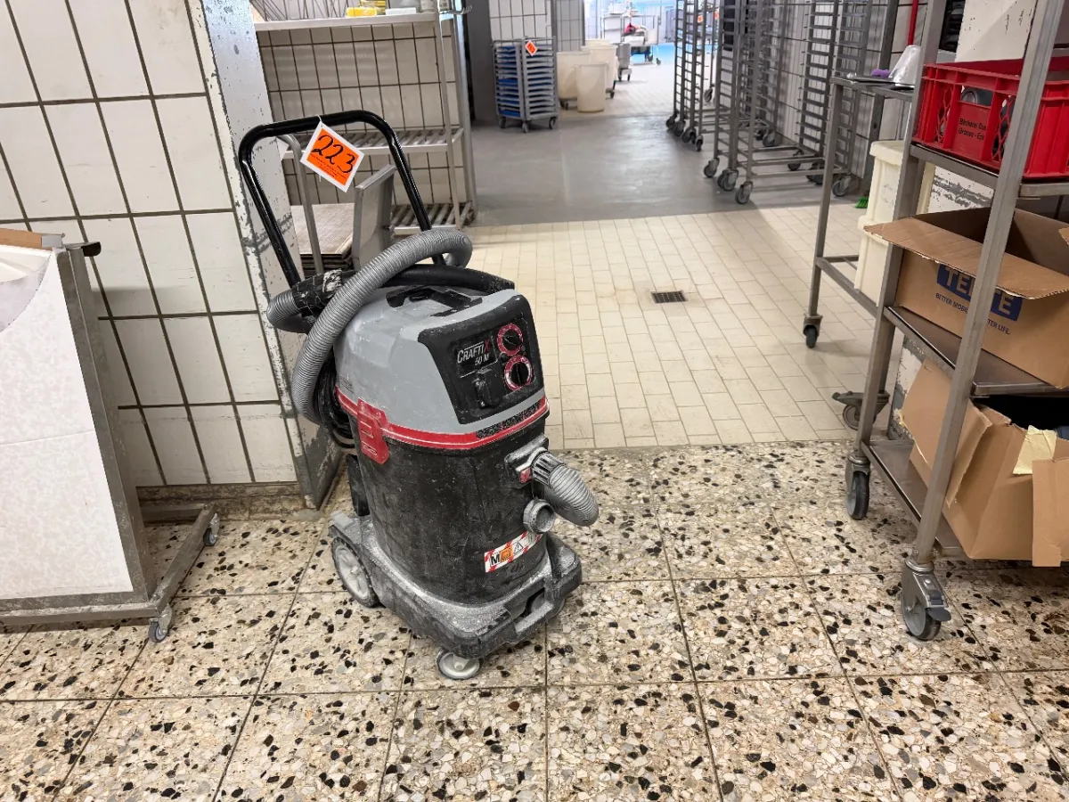 Vysavač na mokro a sucho (Sprintus, CraftiX50 M)