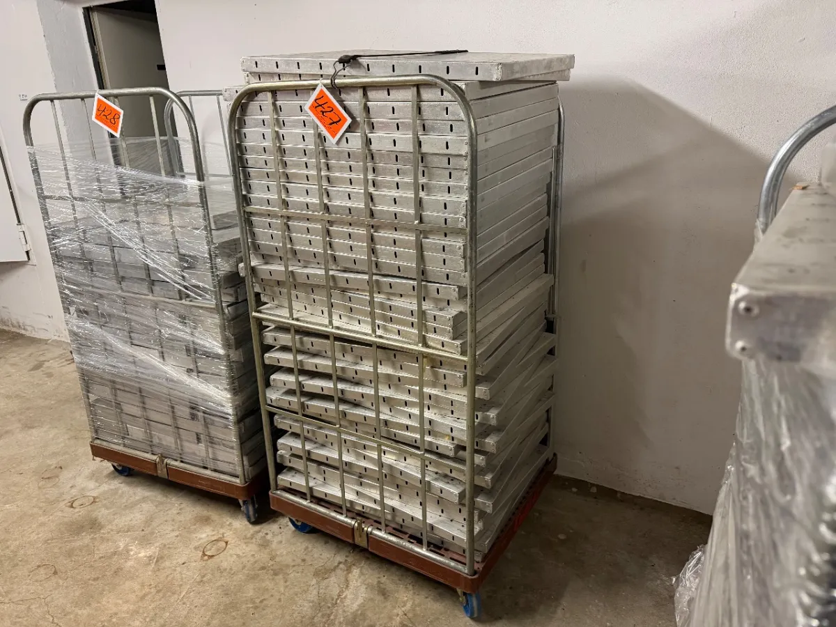 Posten Alu-Dielen (je 78 x 58 cm)
