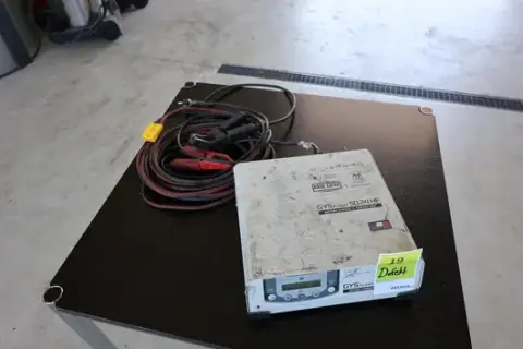 1 x GYS FLASH 50.24 HF batterilader