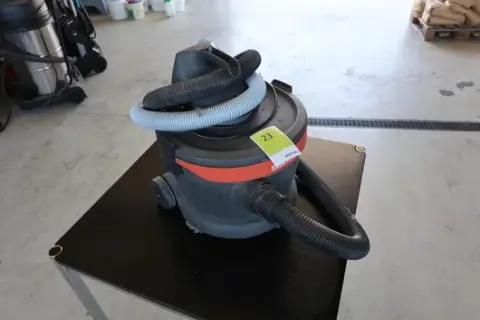 1 unidad aspiradora Electrostar