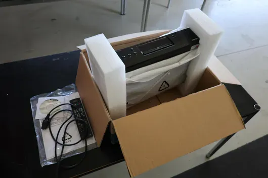 Denon audio i video player