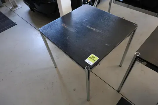 1 x USM Haller bord