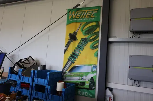 لافتة / علم Weitec عدد 1