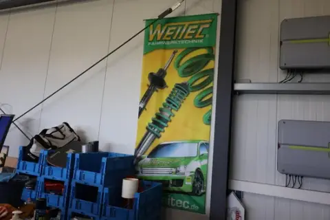 1 adet Weitec afiş / bayrak