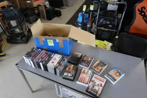 Konvolutt med VHS-filmer