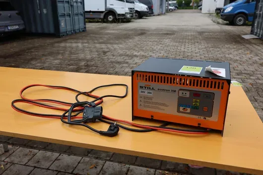 1 x Still ecotron XM 充电器