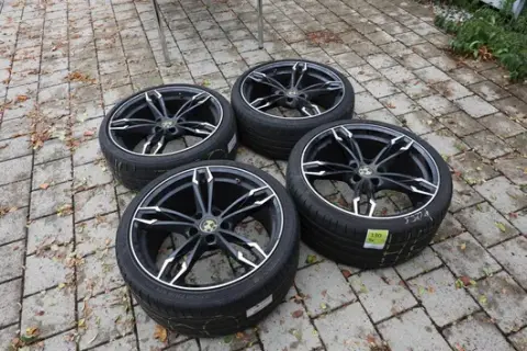 4 alufælge med sommerdæk til BMW 5-serie