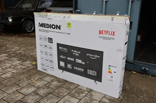 Medion 58英寸智能电视 - 有缺陷