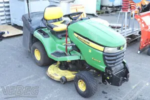 Aufsitzmäher John Deere X300R