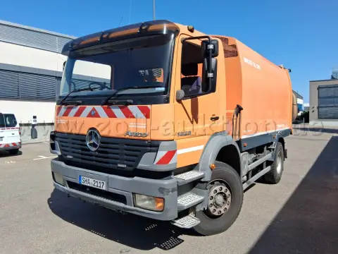 1 adet Mercedes-Benz Atego 1823 büyük süpürme aracı, Brock süpürme üst yapısıyla