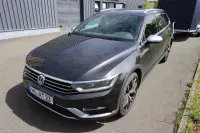 1 autovettura marca Volkswagen modello Passat