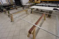 10 drvenih stalaka