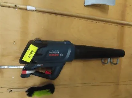 1 akumulatorski puhalo za lišće, marka: Bosch, tip: Professional