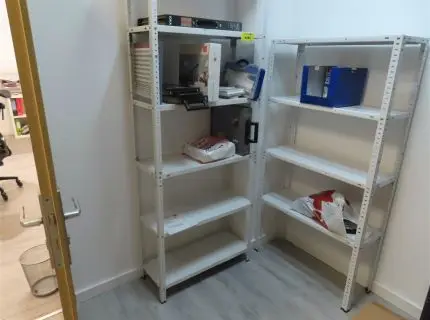 1 metalna vijčana polica, 2 polja