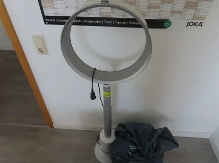 1 مروحة، الصانع: Dyson