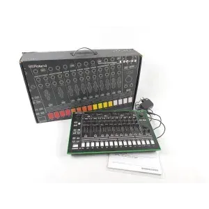 Roland Rhythm Performer TR8