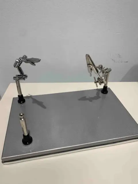 第三只手板