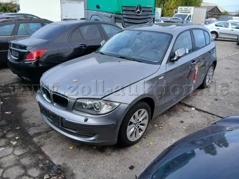 1 BMW, 1-es sorozat kombi, szürke