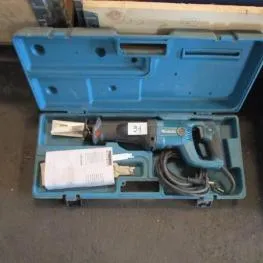 Sierra de sable, marca: Makita