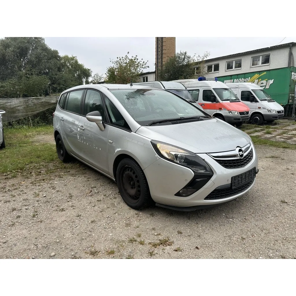 Opel Zafira Tourer (ausgesondert)