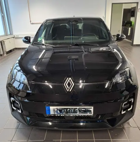 1 Renault 5 E-Tech Electric/ Techno 150 Comfort Range