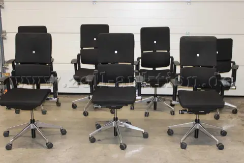 7 офісних поворотних крісел Steelcase, модель Please, вживані, частково несправні