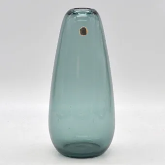 WILHELM WAGENFELD。WMF，设计花瓶，“Turmalin”，玻璃，约1950年，带工作室标签。