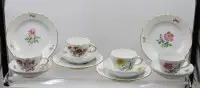 4 kuverter av 3 deler, Meissen, sverdmerke, dekor "Bunte Blume", fin blomstermaling og gullkant, hver 1. sortering, kopper H-6,5cm