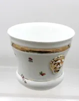 约1920年花盆，Schierholz，花卉装饰，两侧狮头，底部有旧裂纹，约高16厘米，直径18厘米
