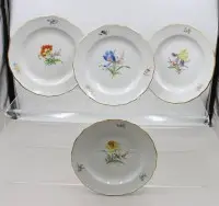 4 stk. flate tallerkener, Meissen, sverdmerke, dekor «Bunte Blume», fin blomstermaling og gullkant, hver 1. sortering, hver diam. 25 cm
