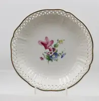 Skål med gennembrudt rand, KPM Berlin, blomstermaling, ca. H-3,8cm D-20cm