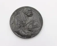 讽刺铸铜奖章，Karl Goetz，1918年，直径约5.5厘米