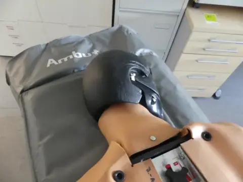 Manechin pentru resuscitare
