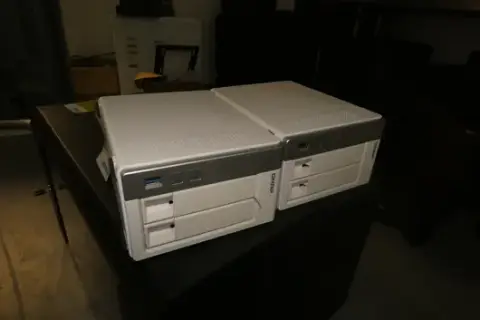 2x QNAP NAS T5-220