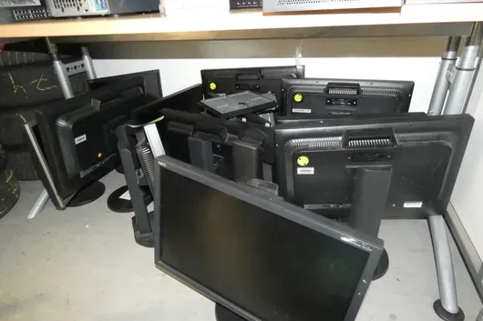 Monitor tétel