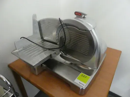 آلة تقطيع BERKEL