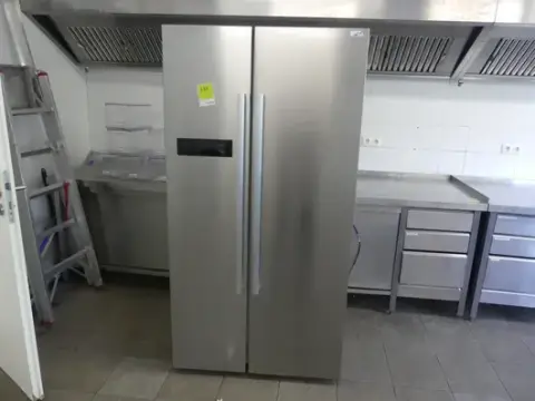 Side-by-Side-Kühlschrank