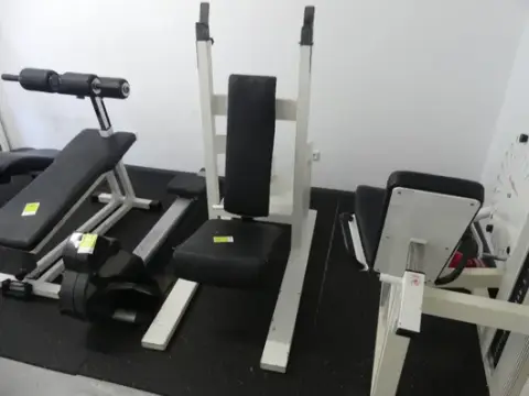 Rack de press militar