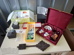 उपहार वस्तुएँ: