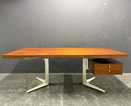 HERBERT HIRCHE. Radni stol Rio od palisandera.