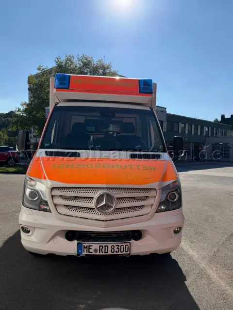 1 Mercedes Benz Sprinter 519 CDI, Fahrtec firmasına ait kutu gövdeli ambulans