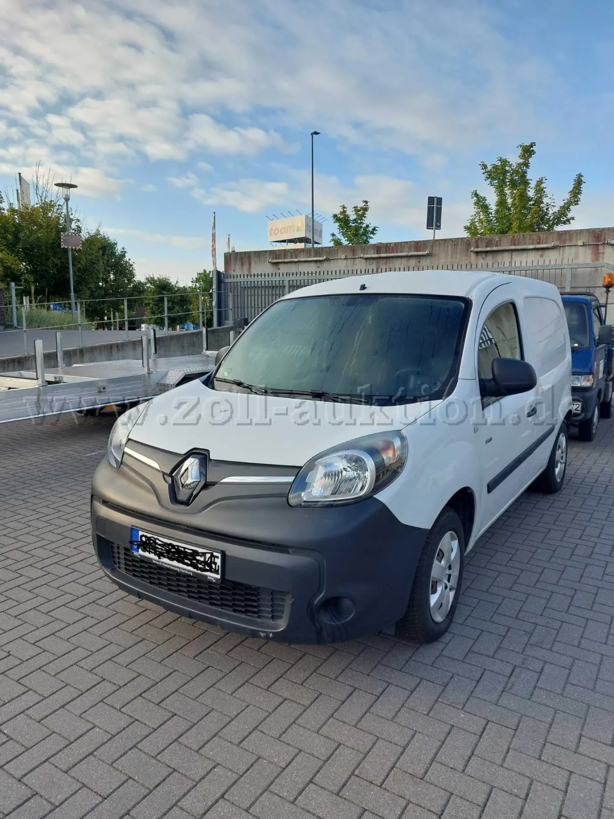 1 Renault Kangoo Express Z.E. 33 – küçük elektrikli panelvan, atölye donanımlı