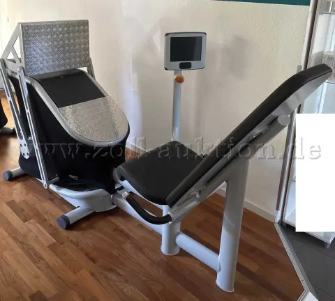 1 Beinpresse von EGYM