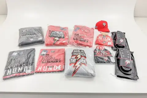 Fan-vaatesetti Berlin Thunder, 11 osaa, koko 4XL