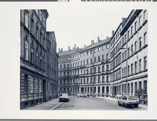 Thomas Struth, Bernhardstrasse 2, Leipzig 1991